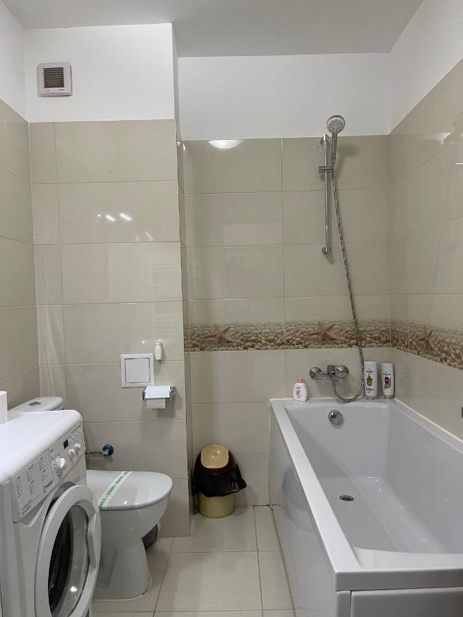 Renting Solutions Iulius Mall Iasi Exteriör bild