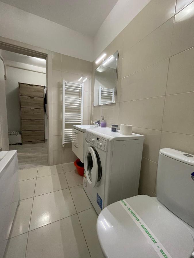 Renting Solutions Iulius Mall Iasi Exteriör bild